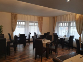 Гостиница Stadthotel Hauser Eck  Санкт-Пёльтен